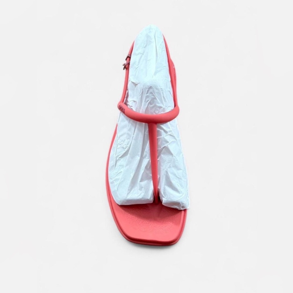 CROCS Vibrant Coral Sandals